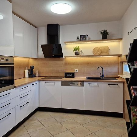 Beautiful Holiday Home "Villa Luka" Kastel Stafilic Luaran gambar