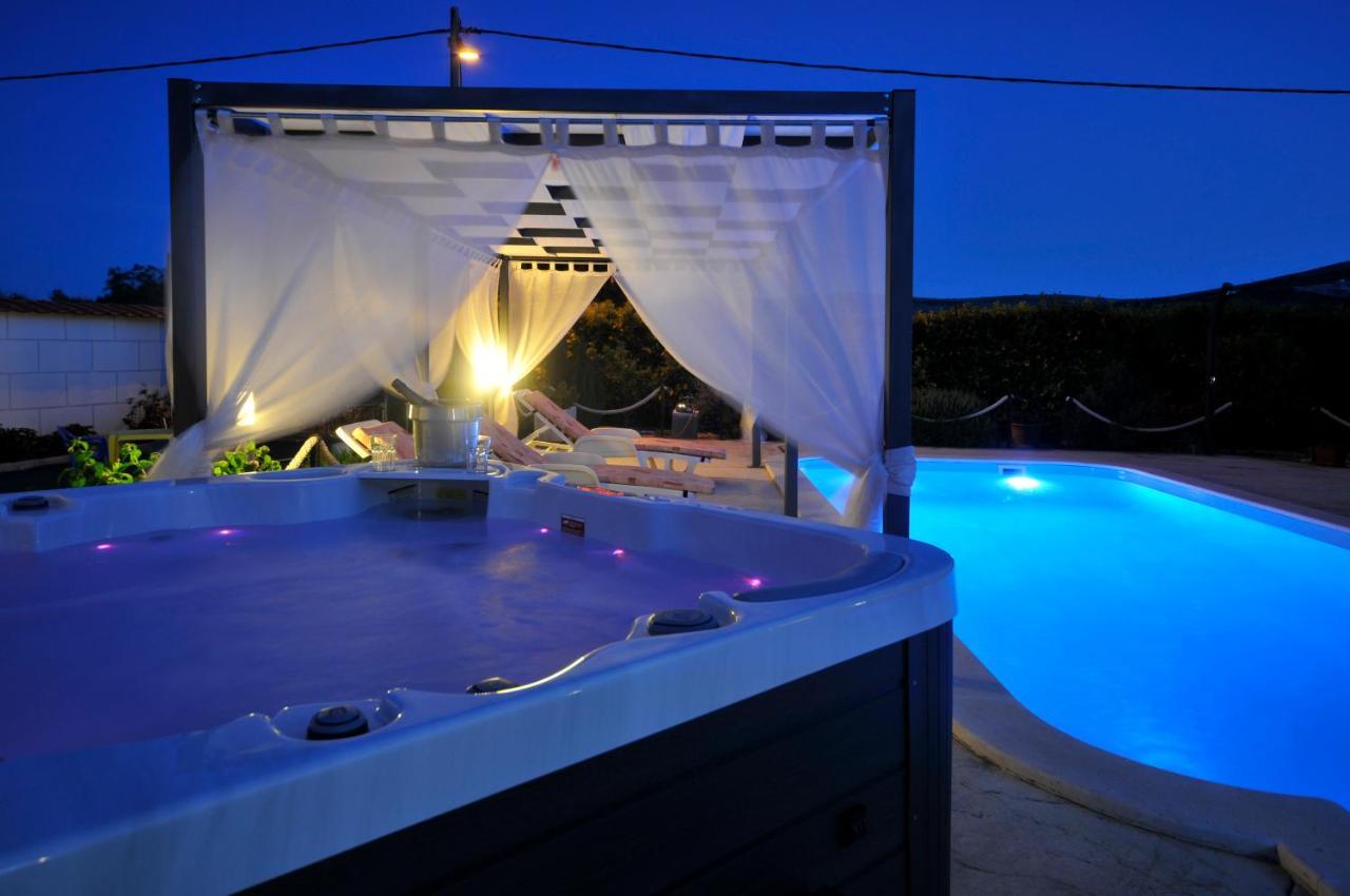 Beautiful Holiday Home "Villa Luka" Kastel Stafilic Luaran gambar